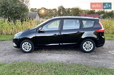 Минивэн Renault Scenic 2014 в 