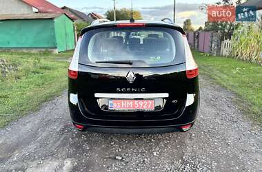 Минивэн Renault Scenic 2014 в 