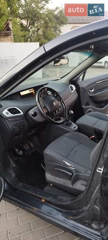 Минивэн Renault Scenic 2010 в Черновцах