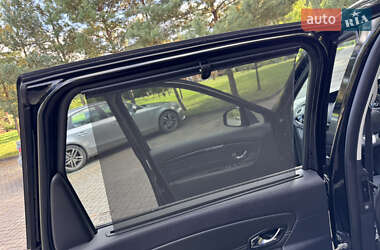 Минивэн Renault Scenic 2013 в 