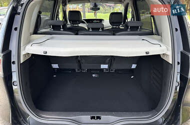Минивэн Renault Scenic 2013 в 