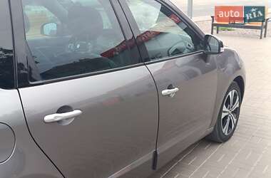 Минивэн Renault Scenic 2011 в 