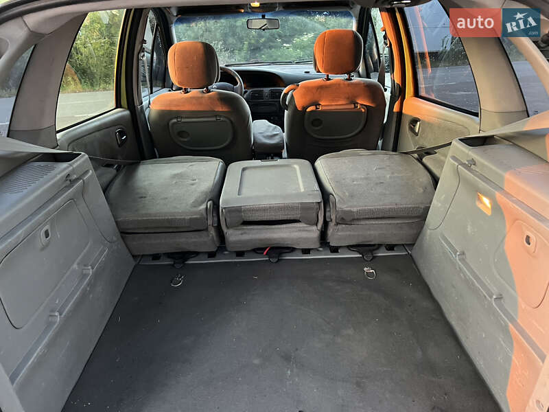 Минивэн Renault Scenic 2002 в Виннице
