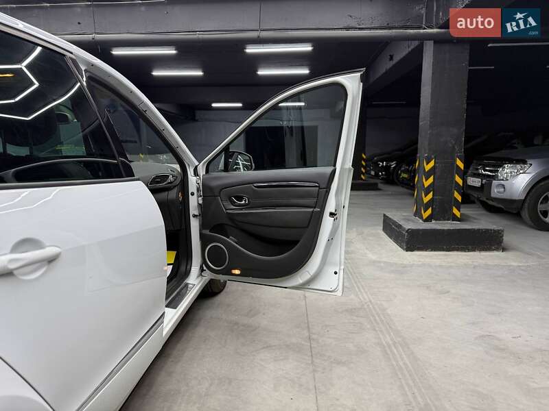 Минивэн Renault Scenic 2012 в Черновцах