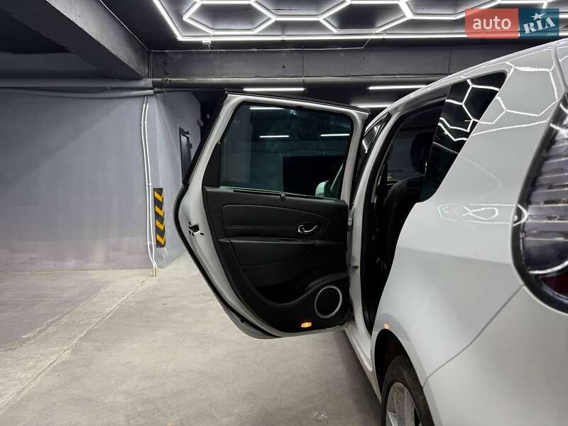 Минивэн Renault Scenic 2012 в Черновцах