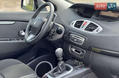 Минивэн Renault Scenic 2009 в 