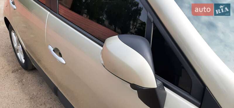 Минивэн Renault Scenic 2011 в Овруче