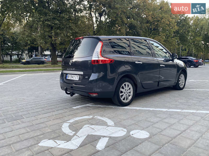 Минивэн Renault Scenic 2011 в Ровно