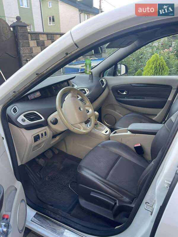 Минивэн Renault Scenic 2010 в Ровно фото 3 Минивэн Renault Scenic 2010 в Ровно