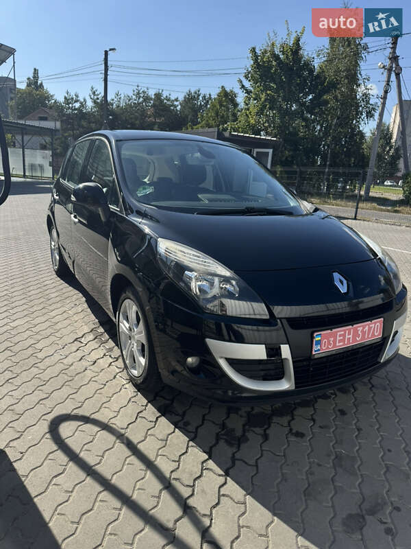 Минивэн Renault Scenic 2011 в Луцке