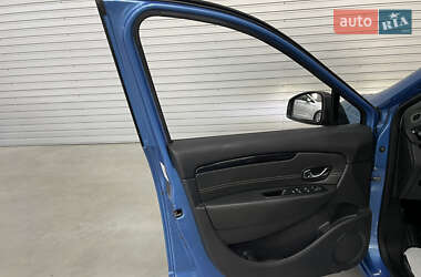 Минивэн Renault Scenic 2013 в 