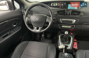 Минивэн Renault Scenic 2013 в 