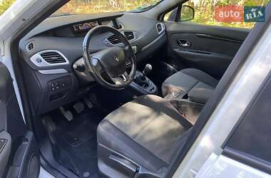 Минивэн Renault Scenic 2014 в 