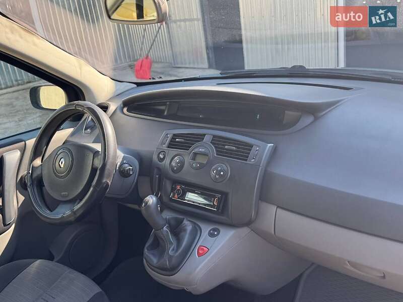 Минивэн Renault Scenic 2006 в Виннице