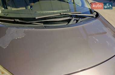 Минивэн Renault Scenic 2004 в 