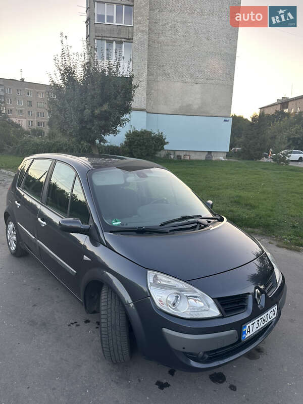 Минивэн Renault Scenic 2006 в 