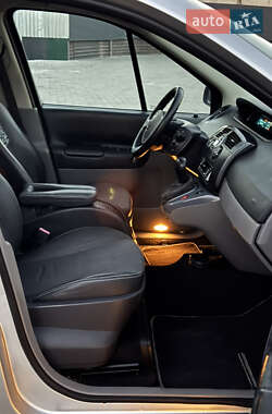Минивэн Renault Scenic 2005 в 