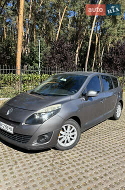 Минивэн Renault Scenic 2009 в Киеве