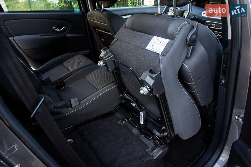 Минивэн Renault Scenic 2010 в Львове