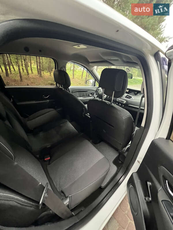 Минивэн Renault Scenic 2013 в Львове