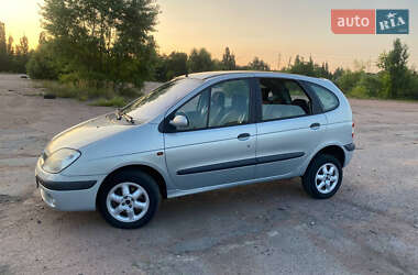 Минивэн Renault Scenic 2000 в 
