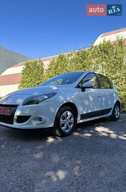 Минивэн Renault Scenic 2009 в 
