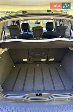 Минивэн Renault Scenic 2009 в 