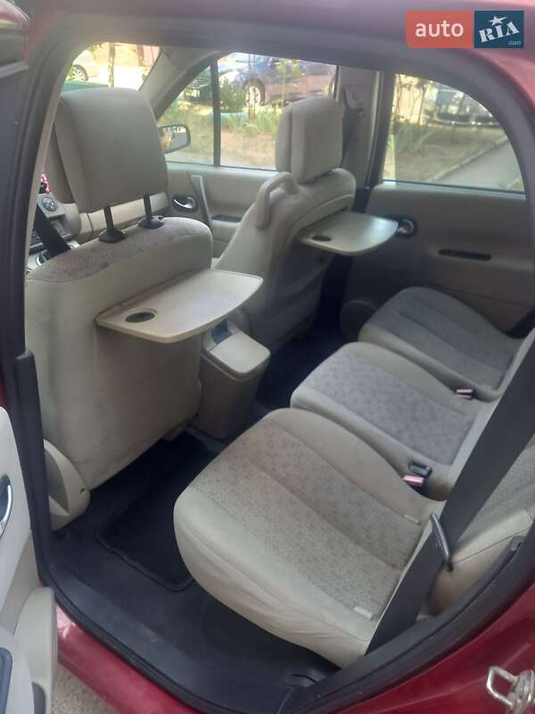 Минивэн Renault Scenic 2006 в Николаеве