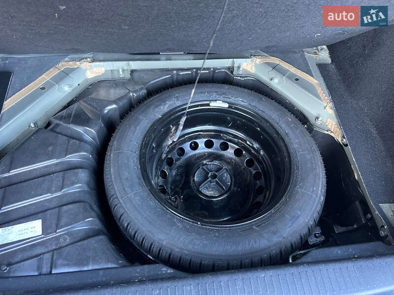 Минивэн Renault Scenic 2011 в Киеве фото 25 Минивэн Renault Scenic 2011 в Киеве