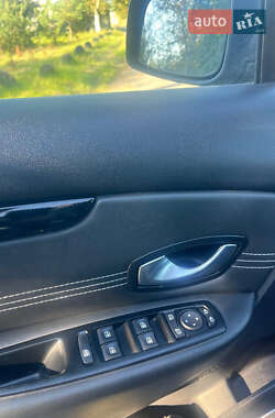Минивэн Renault Scenic 2011 в 