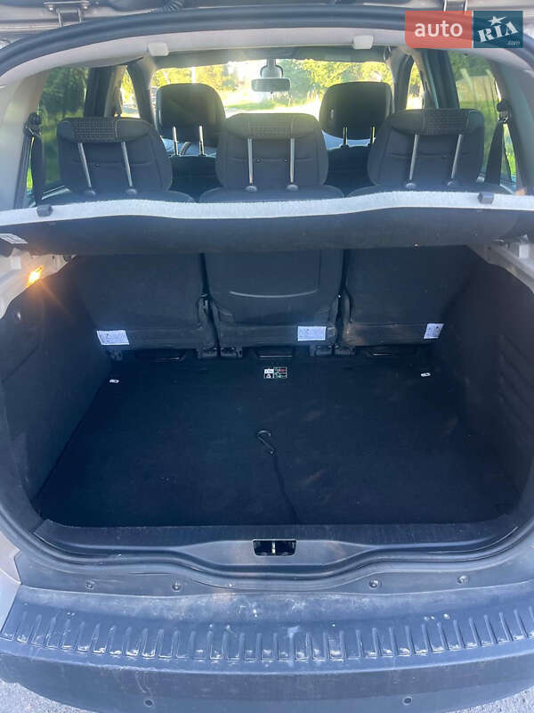 Минивэн Renault Scenic 2011 в Луцке