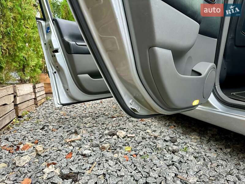 Минивэн Renault Scenic 2005 в Полтаве