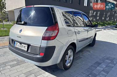 Минивэн Renault Scenic 2004 в 