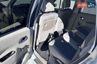 Минивэн Renault Scenic 2004 в 