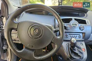 Минивэн Renault Scenic 2005 в 