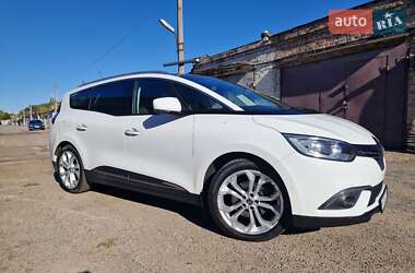 Минивэн Renault Scenic 2017 в 