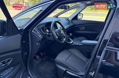 Минивэн Renault Scenic 2016 в 