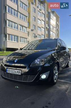Минивэн Renault Scenic 2009 в 