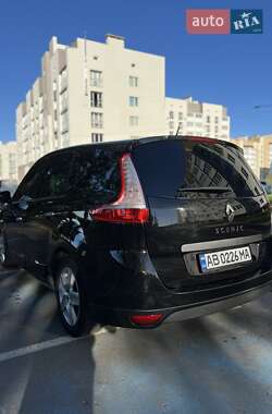 Минивэн Renault Scenic 2009 в 