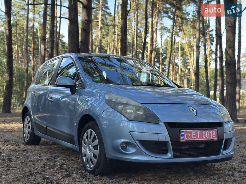 Минивэн Renault Scenic 2010 в Киеве