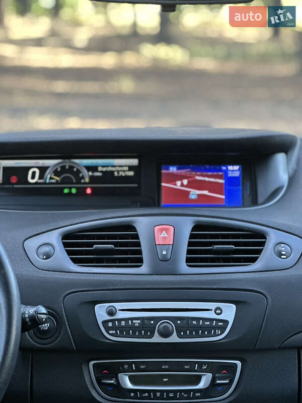 Минивэн Renault Scenic 2010 в Киеве