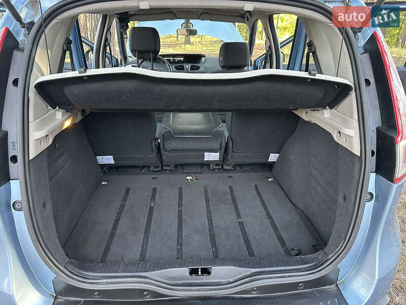 Минивэн Renault Scenic 2010 в Киеве