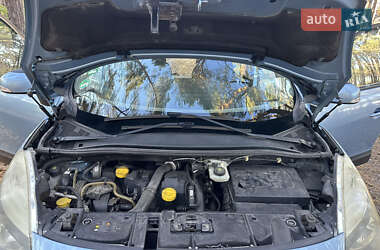 Минивэн Renault Scenic 2010 в 