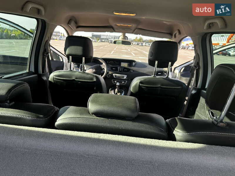 Минивэн Renault Scenic 2015 в Львове