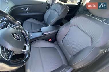 Минивэн Renault Scenic 2018 в 