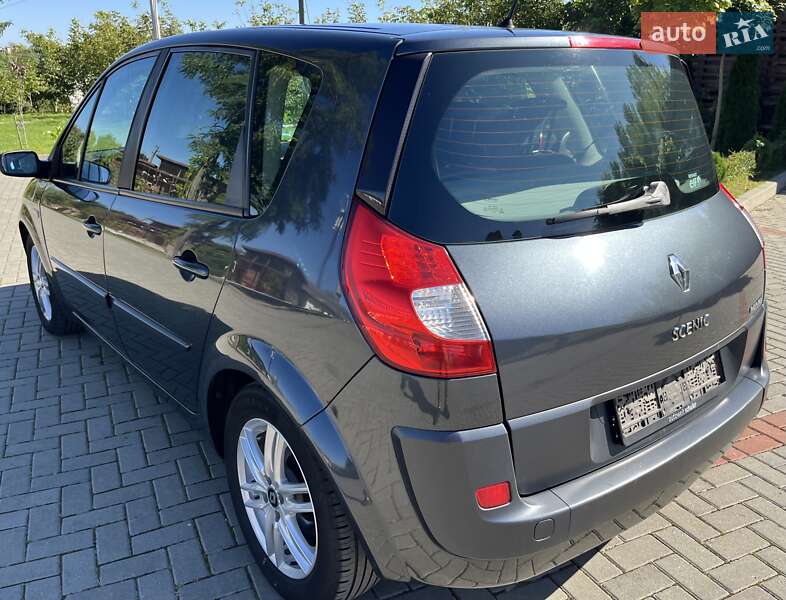 Минивэн Renault Scenic 2007 в Золочеве