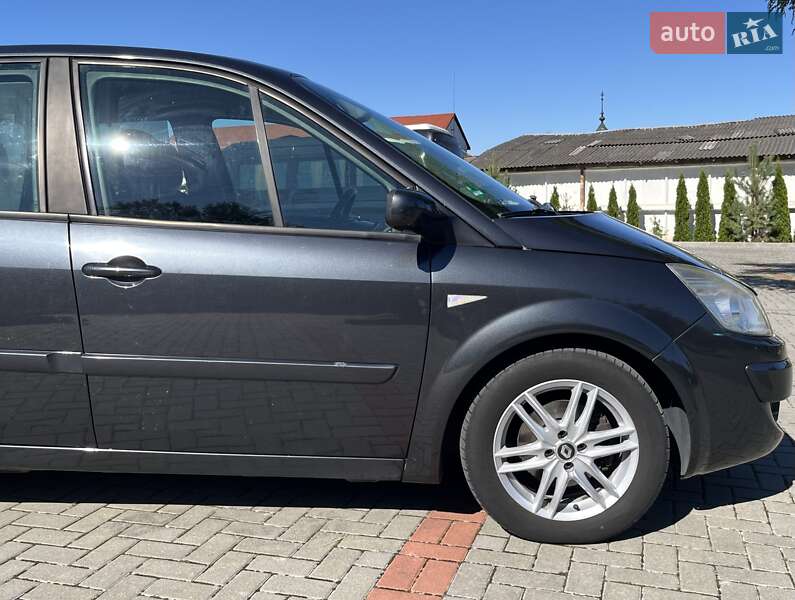 Минивэн Renault Scenic 2007 в Золочеве