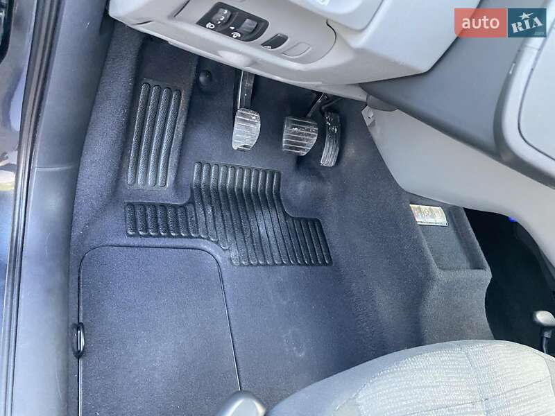 Минивэн Renault Scenic 2007 в Золочеве