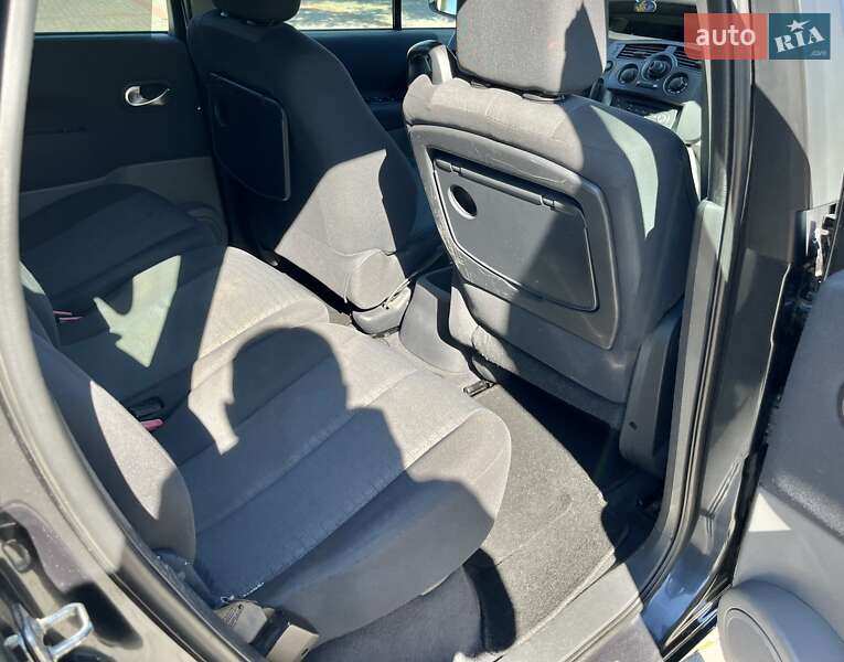 Минивэн Renault Scenic 2007 в Золочеве