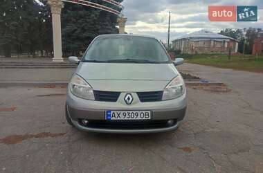 Минивэн Renault Scenic 2004 в 